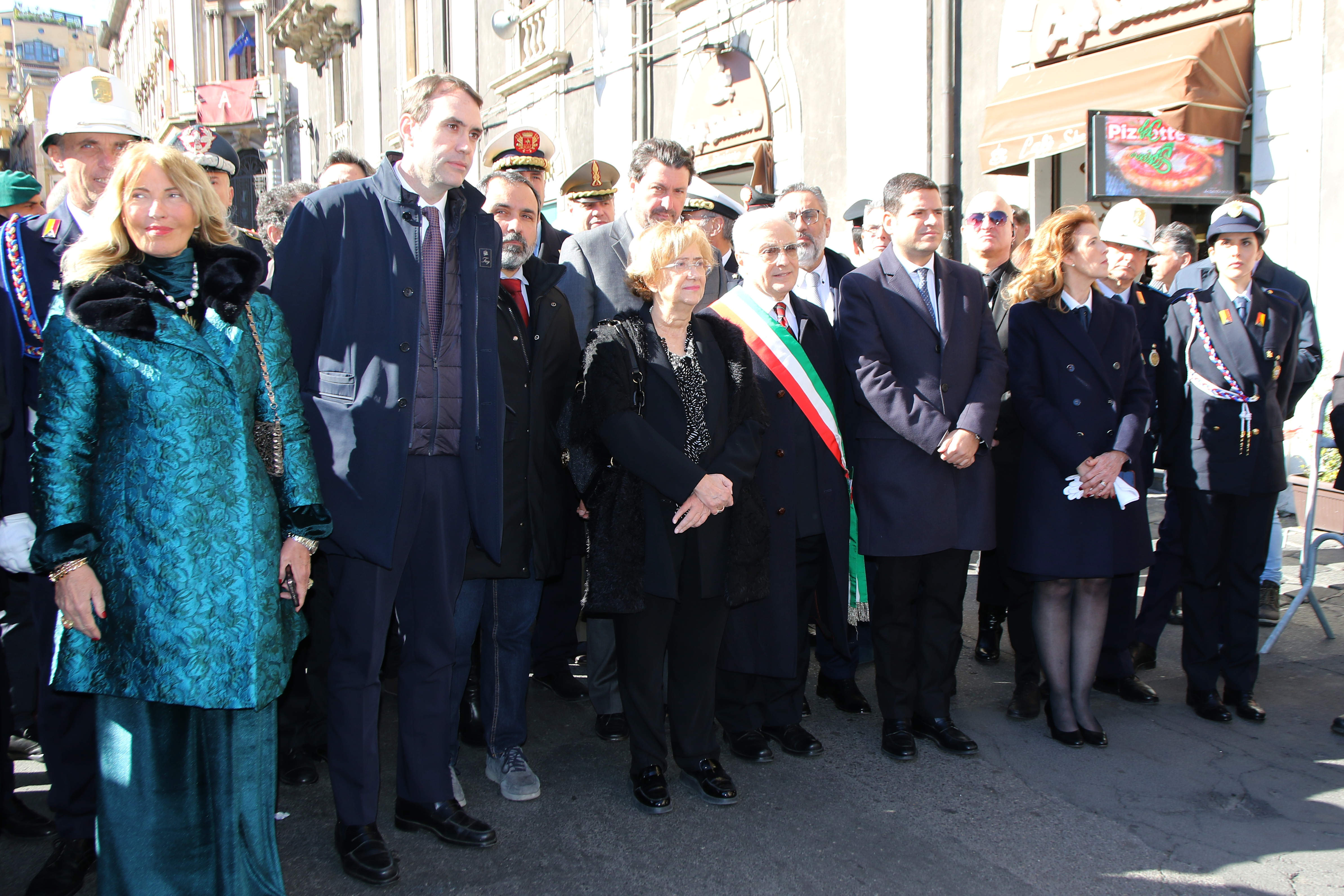 Carrozza del Senato e offerta della cera: al via ufficialmente la festa di Sant’Agata – FOTO e VIDEO Carrozza del Senato e offerta della cera: al via ufficialmente la festa di Sant’Agata – FOTO e VIDEO