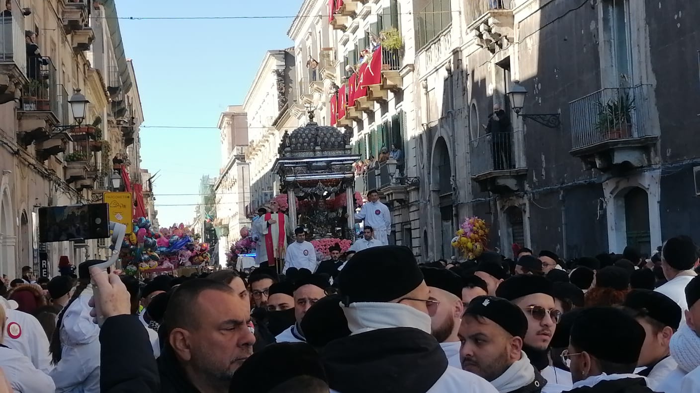 Sant’Agata 2023, l’emozionante inizio del giro esterno – FOTO