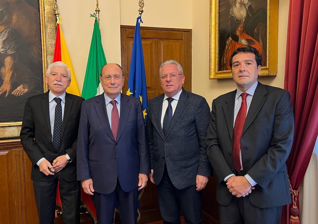 Indennità sindaci, ok all’aumento anche in Sicilia. Schifani: “Costo della vita caro”