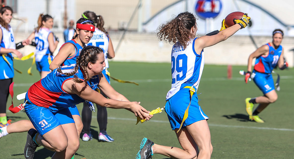 A Palermo scoppia la passione per il flag football, ecco cos’è e come si gioca – FOTO A Palermo scoppia la passione per il flag football, ecco cos’è e come si gioca – FOTO