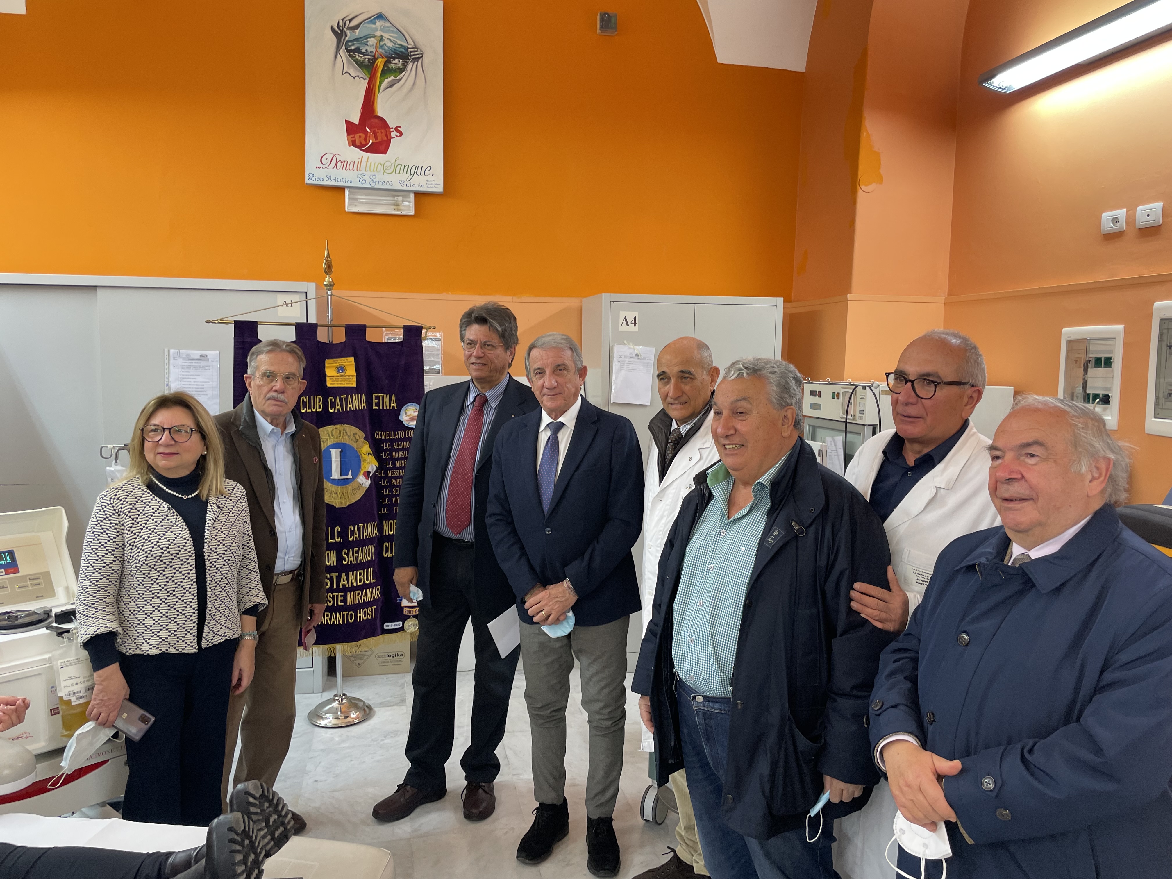 Il Lions Catania Etna dona un separatore cellulare al Garibaldi