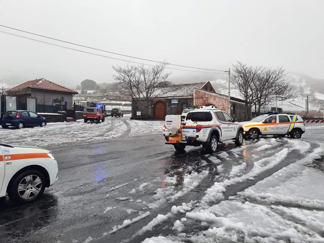 Maltempo, oltre 50 interventi dei vigili del fuoco in provincia di Catania