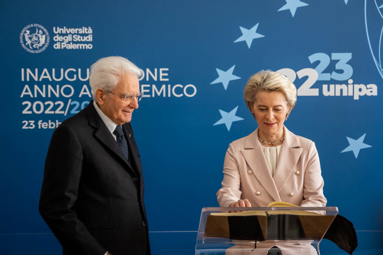 Von der Leyen a Palermo: “Il futuro è qui”. L’Ue scopre solo oggi che il Sud è una risorsa