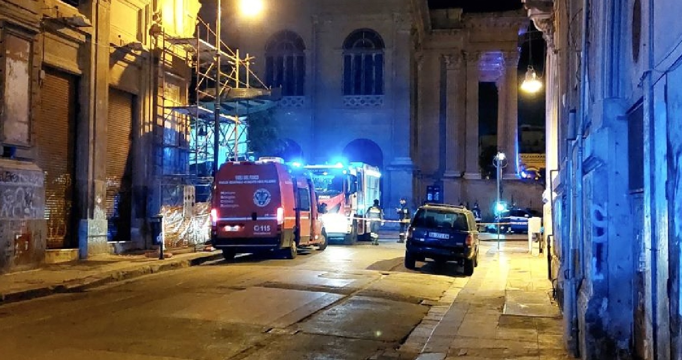 Palermo, allarme bomba in piazza Verdi: sul posto Vigili del Fuoco e Polizia