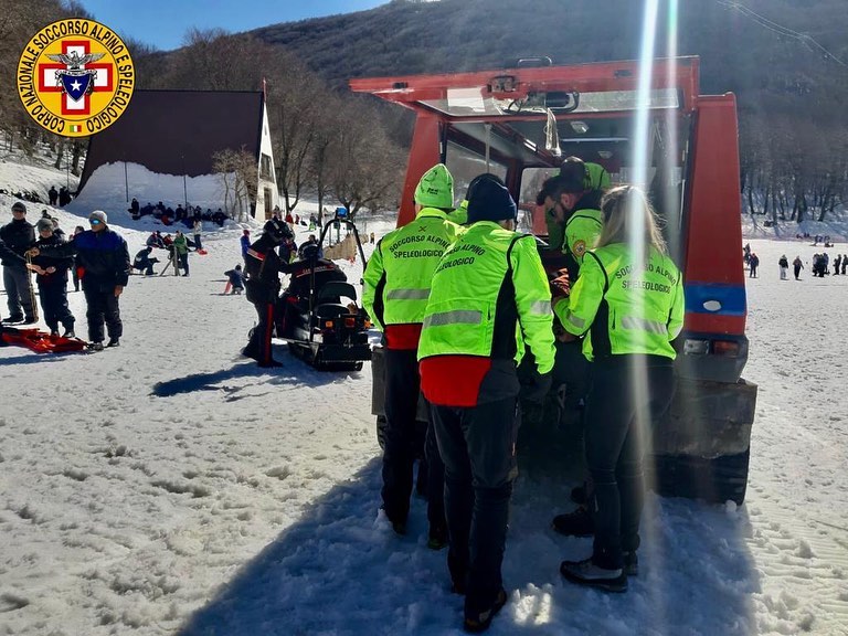 Piano Battaglia, 16 interventi nel fine settimana: 3 causati da “slittini pirata”
