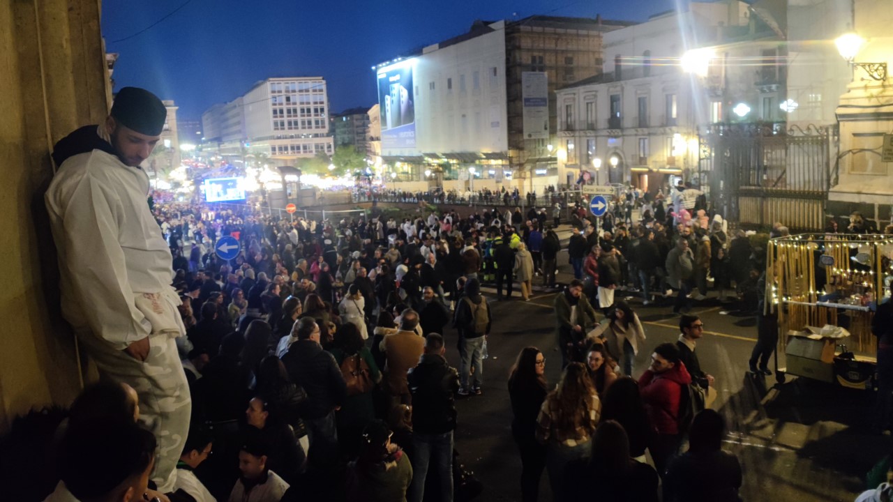 Sant’Agata 2023, lo spettacolo della “Salita dei Cappuccini” – FOTO e VIDEO Sant’Agata 2023, lo spettacolo della “Salita dei Cappuccini” – FOTO e VIDEO