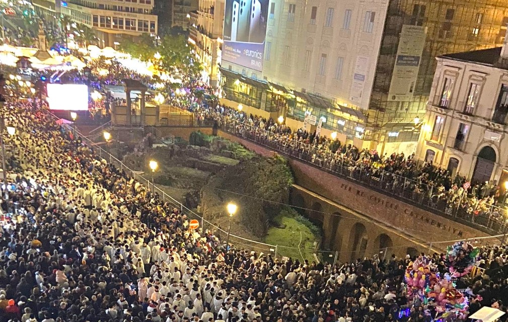 Sant’Agata 2023, lo spettacolo della “Salita dei Cappuccini” – FOTO e VIDEO Sant’Agata 2023, lo spettacolo della “Salita dei Cappuccini” – FOTO e VIDEO