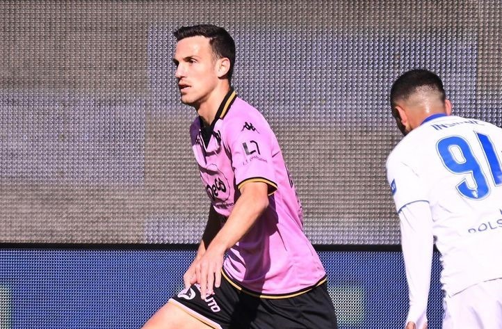 Palermo-Frosinone 1-1, Boloca risponde al gran gol di Verre
