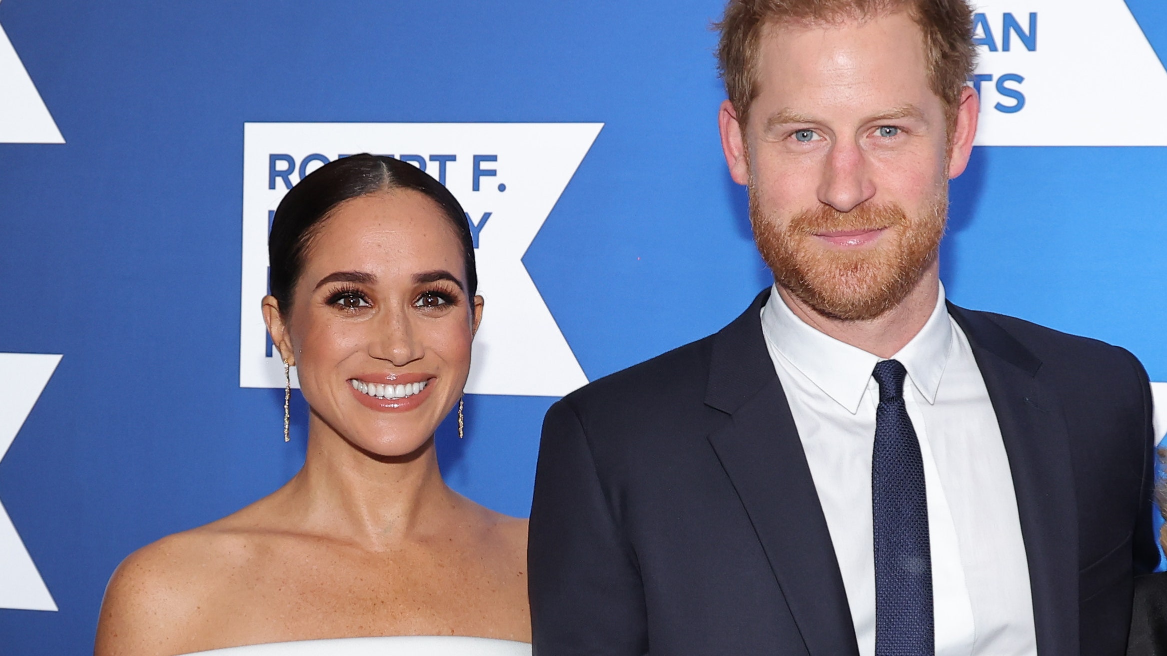Litigio reale, Meghan contro Harry: “Esclusi da Hollywood per colpa del suo libro”