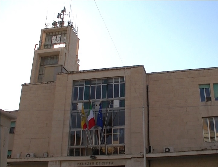 La politica gelese nuovamente in fibrillazione