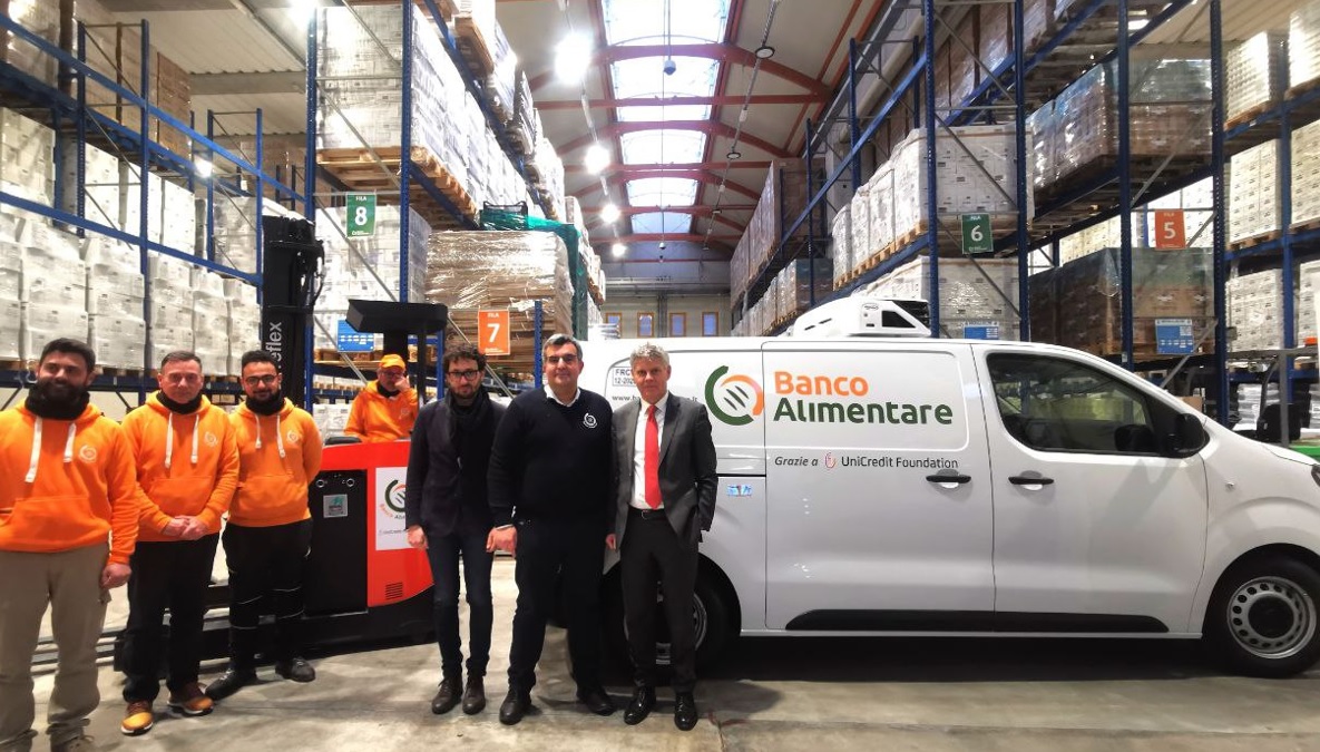Banco Alimentare Sicilia: nuovo van refrigerato grazie a donazione di Unicredit