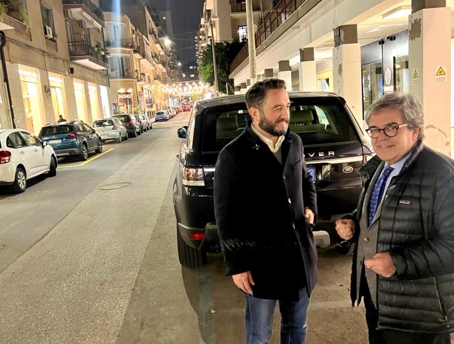 Bianco e Cancelleri, la “strana coppia” e la foto sui social: indizi di alleanza