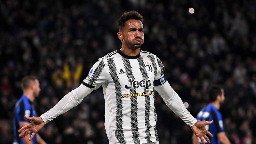 Juventus, capitan Danilo rinnova fino al 2025
