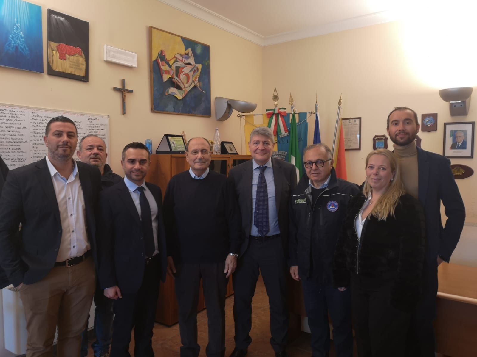 Visita di Schifani a Lampedusa: “Chi rischia la vita in mare va assistito”