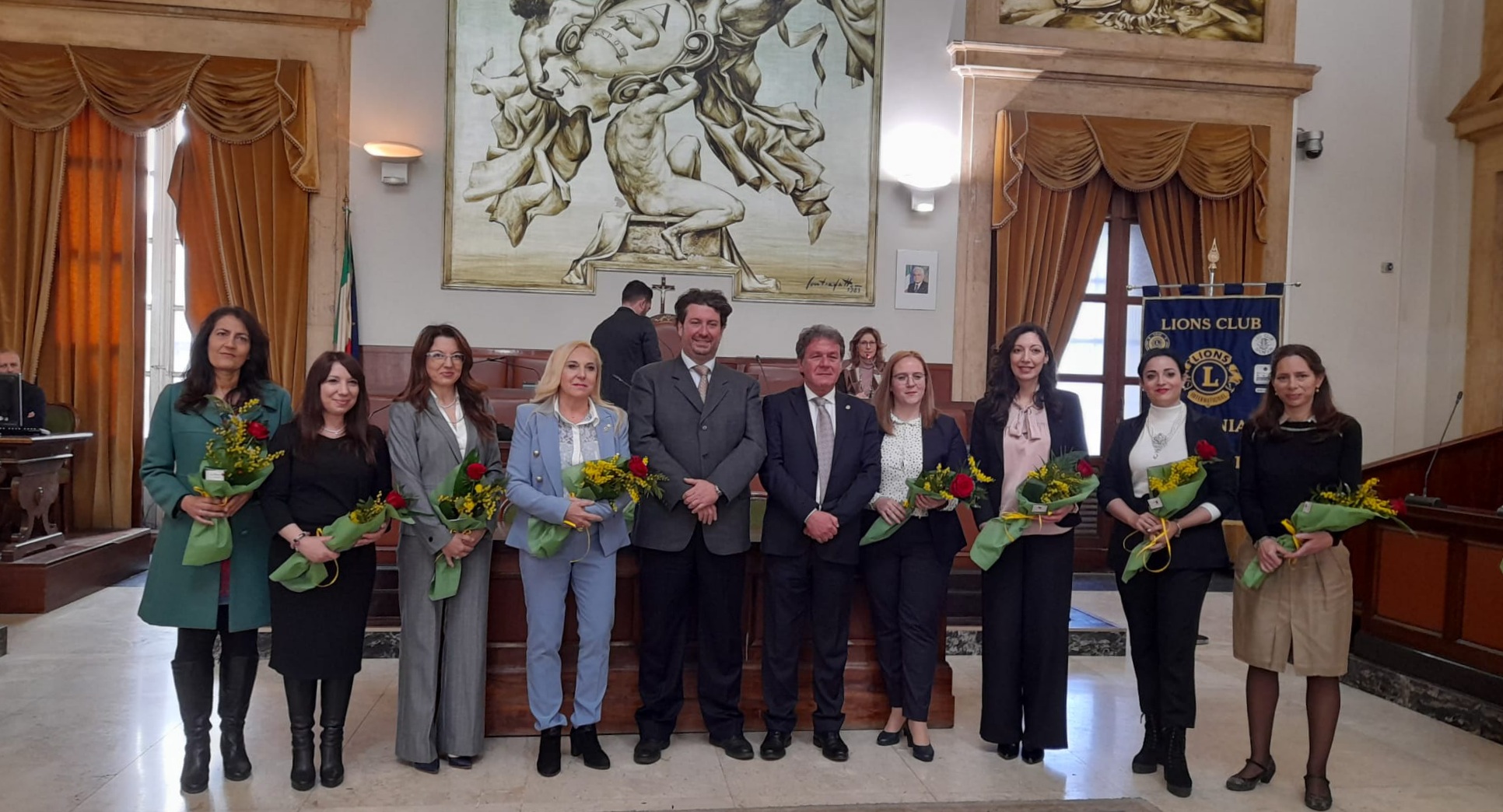 8 marzo, Consiglio comunale e Lions premiano otto donne per l’impegno