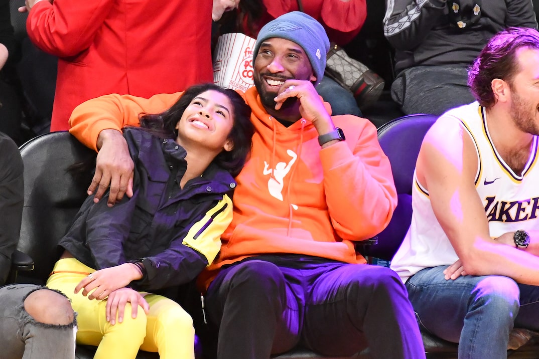 Foto shock ai resti di Kobe Bryant e figlia: maxi risarcimento alla famiglia della leggenda NBA