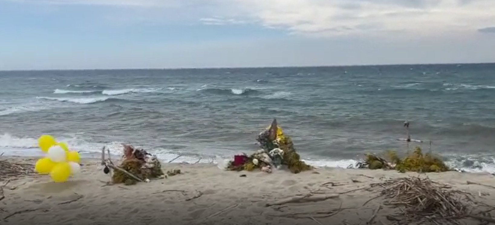 Naufragio Cutro, trovata sulla spiaggia di Praialonga la 94esima vittima