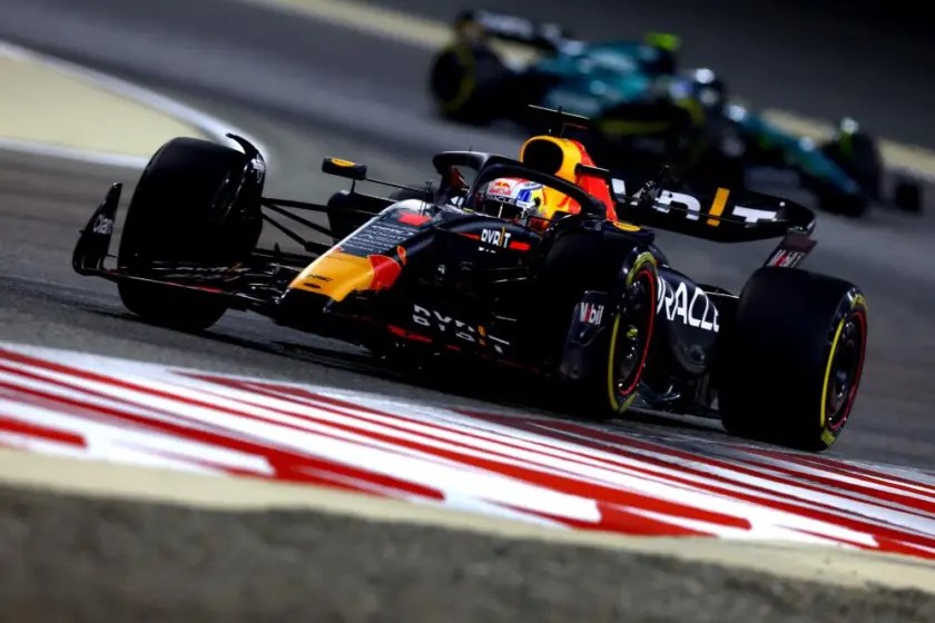 F1, Max Verstappen suona la nona consecutiva in Olanda: secondo Alonso, quinto Sainz