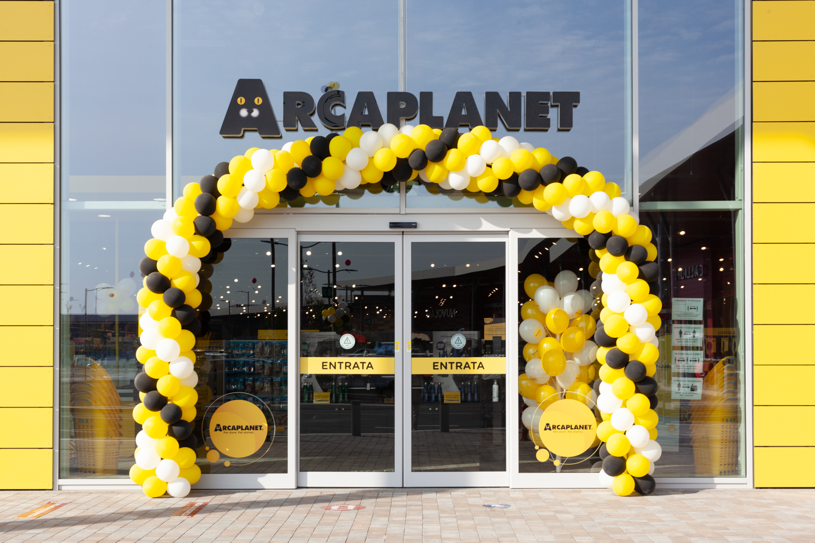 Arcaplanet sbarca in Sicilia con 18 store, leader del Pet inaugura punto vendita a Palermo