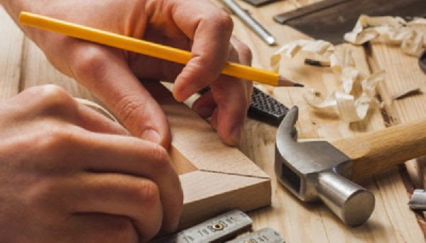 Sempre meno giovani nell’artigianato, CeSPI: “Un’occasione per gli imprenditori migranti”