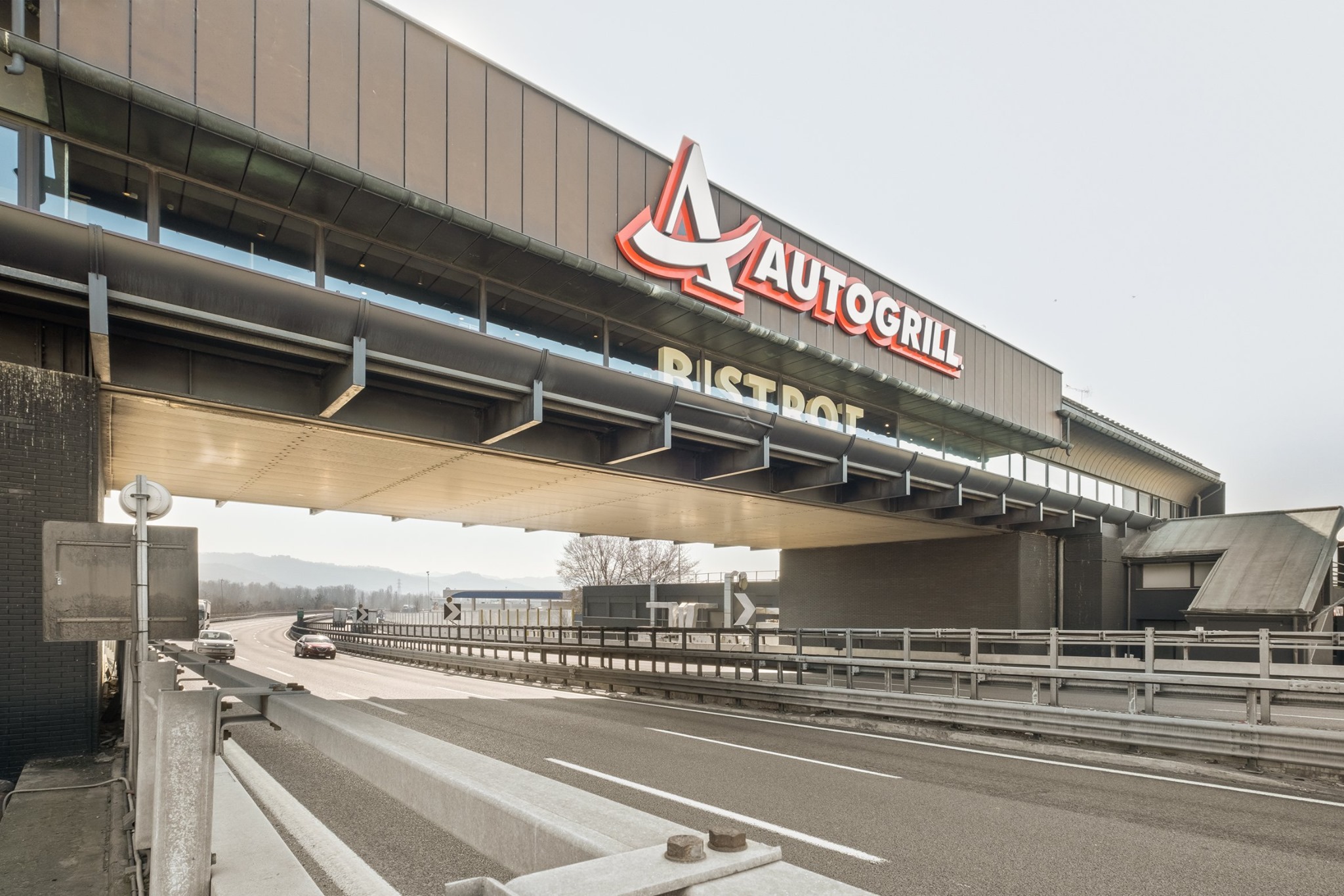 Lavoro, nuove opportunità da Autogrill: ecco come candidarsi