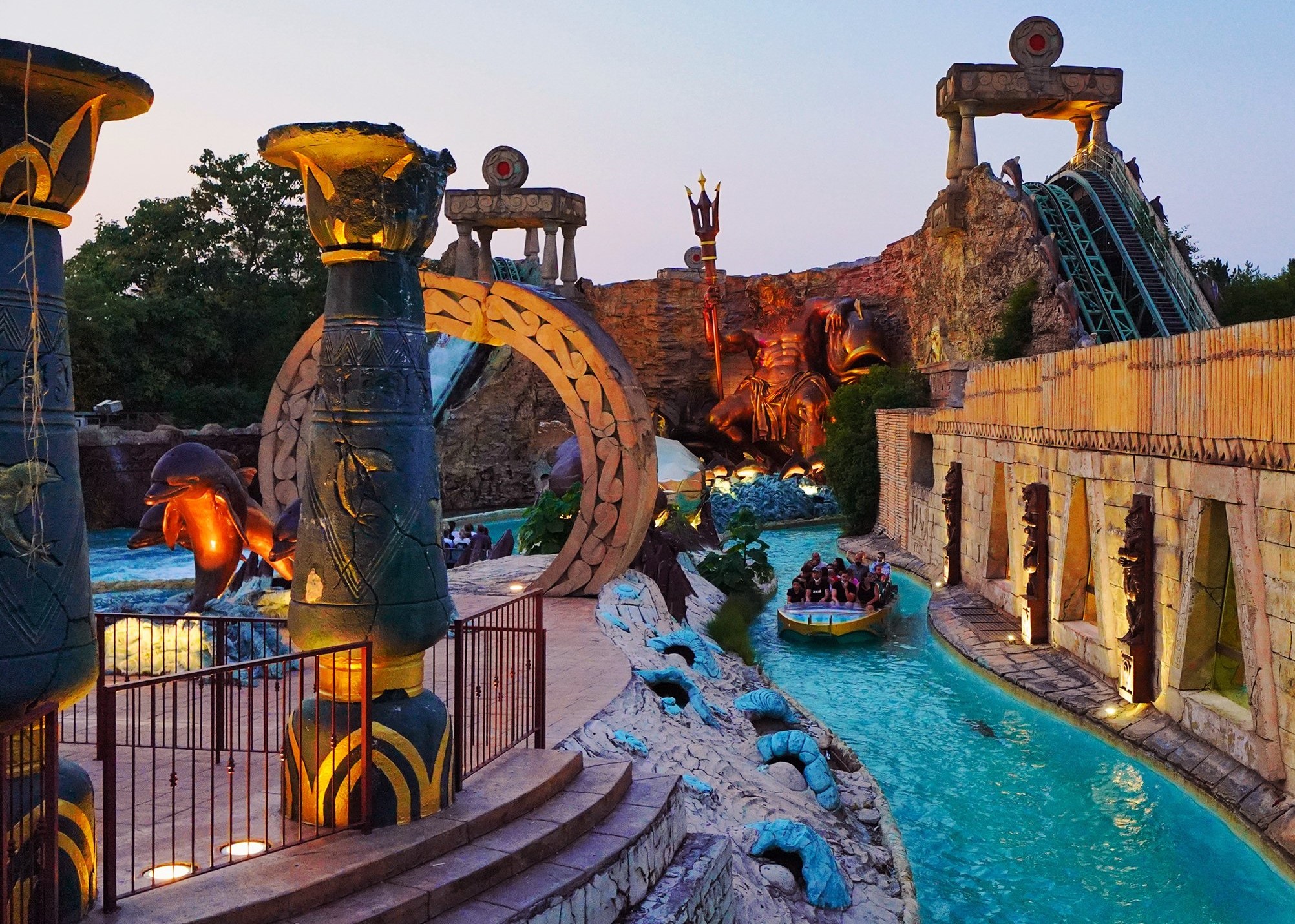 Lavoro, Gardaland cerca personale: ecco i requisiti e come candidarsi