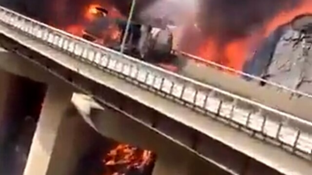 Bus si schianta e prende fuoco: strage di pellegrini, almeno 20 morti. VIDEO