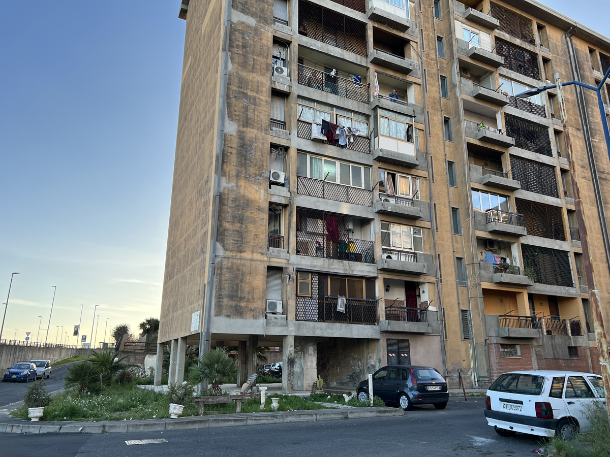 Viaggio nelle periferie siciliane in stato di abbandono