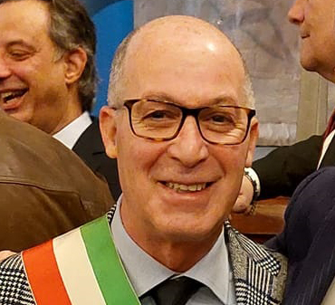 Nicosia, maggioranza spaccata: il sindaco si dimette