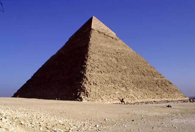 Incredibile scoperta in Egitto, scovato nuovo tunnel nella piramide di Cheope