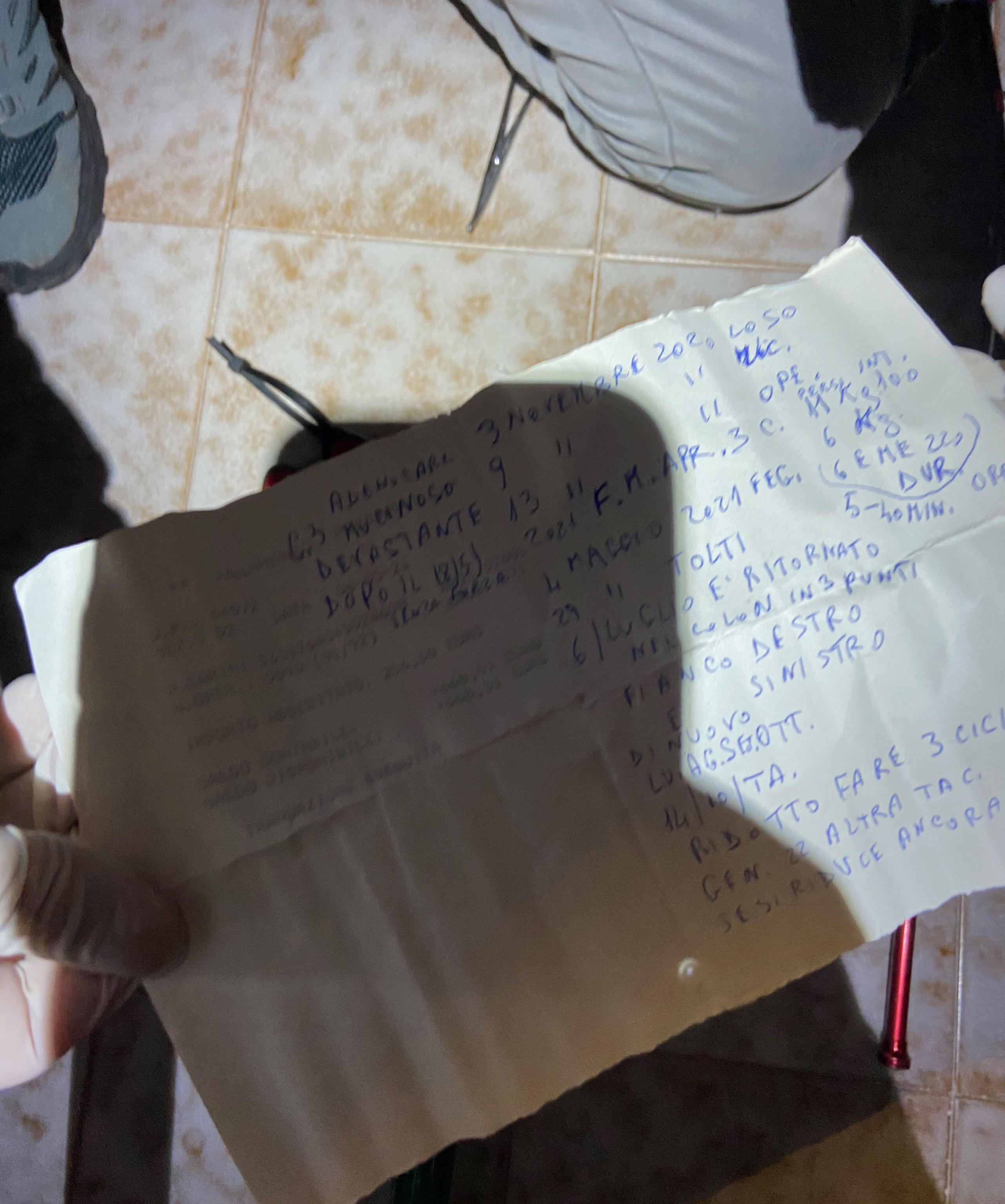 Messina Denaro, ecco i pizzini del boss e di Rosalia: gli ordini, i segnali e i nomi in codice