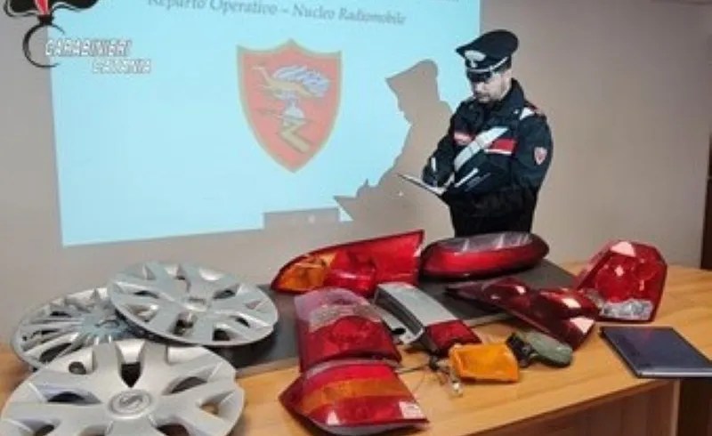 Catania, pezzi di ricambio da mezzi rubati: controlli e denunce