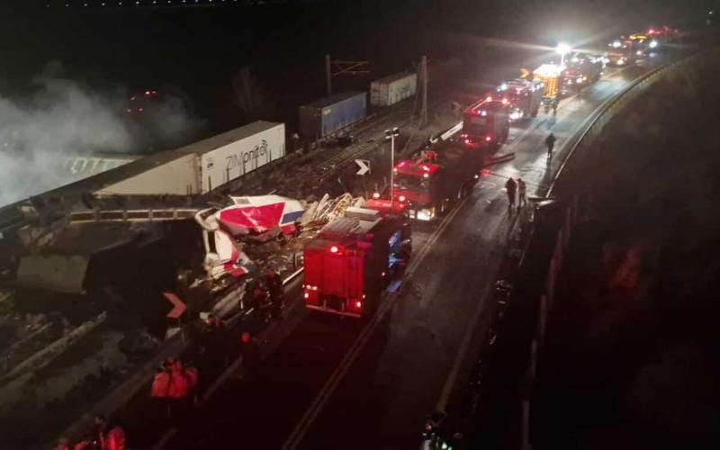 Schianto treni in Grecia, bilancio morti sale a 46: si cercano dispersi