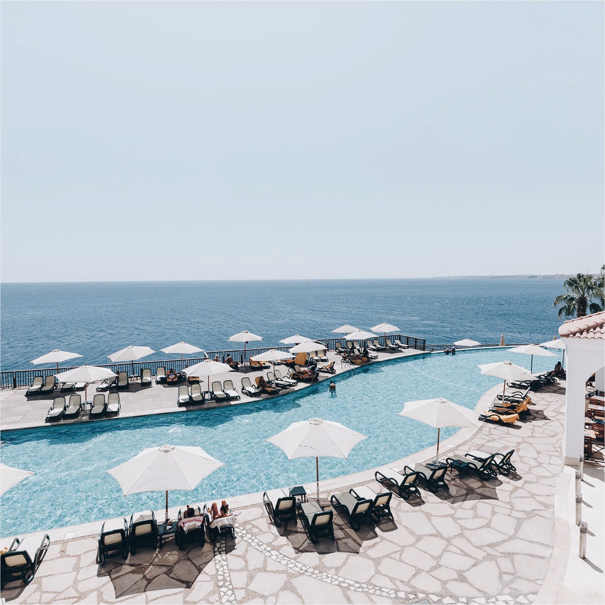 Lavoro, Valtur cerca 750 figure professionali: i requisiti e come candidarsi