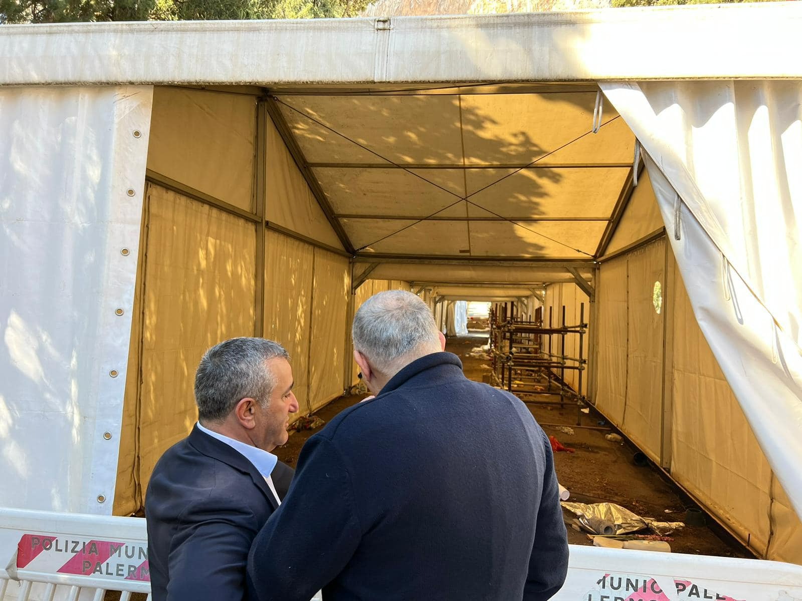 Palermo: svuotata da bare tensostruttura cimitero Rotoli, Lagalla: ‘azione corale’