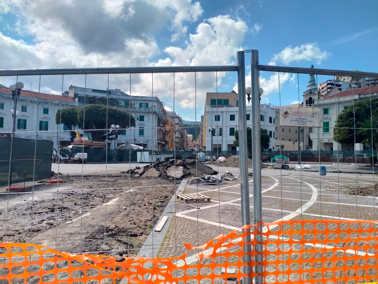 Messina, Piazza del Popolo tra ritardi e nuove proposte