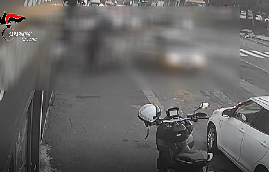 La lite e la “spedizione punitiva”, aggressione shock a Catania: 3 arresti – VIDEO