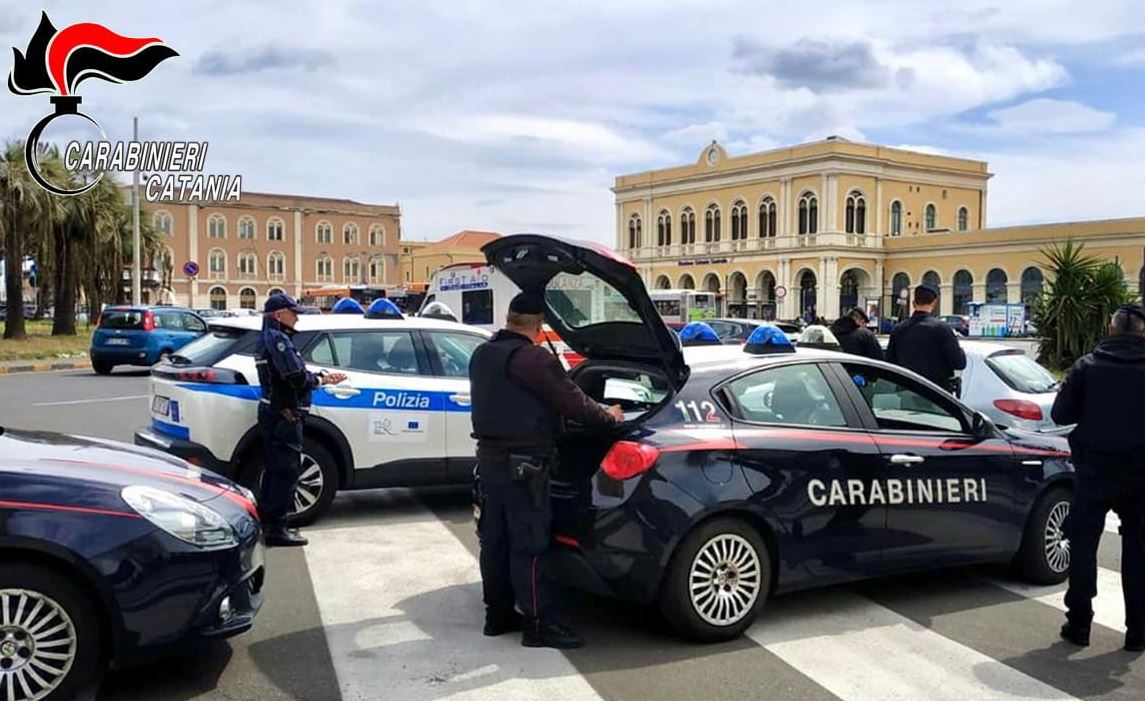 Dal paninaro “da film horror” con rifiuti e topi agli evasi in giro, controlli straordinari a Catania