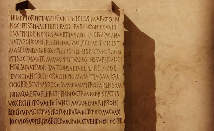 L’epigrafe di Iulia Florentina verrà donata alla chiesa Santa Maria dell’Alto di Paternò