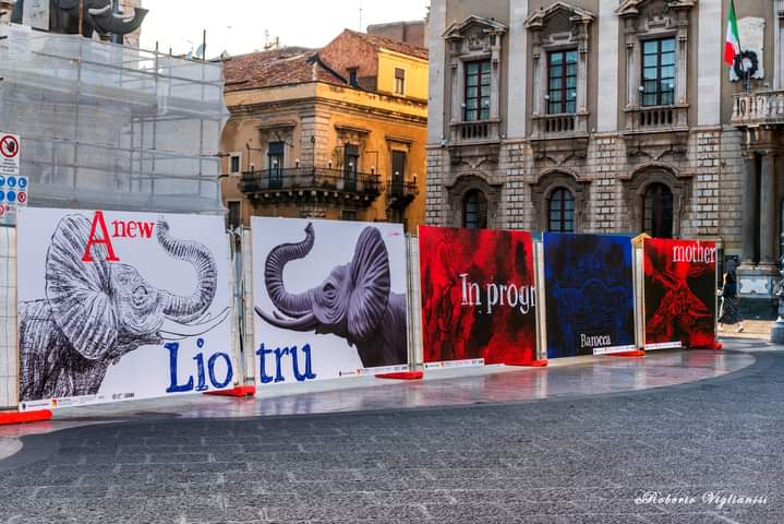 Catania, restauro fontana dell’Elefante: attorno pannelli del maestro di Street Art