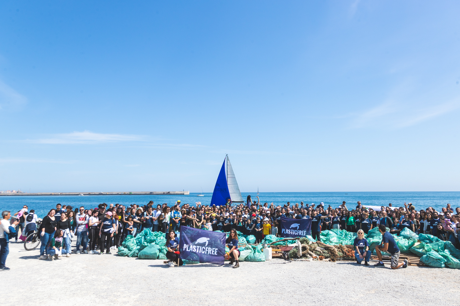 Plastic Free, in 600 al Foro Italico: e il gruppo Mangia’s coinvolge i dipendenti