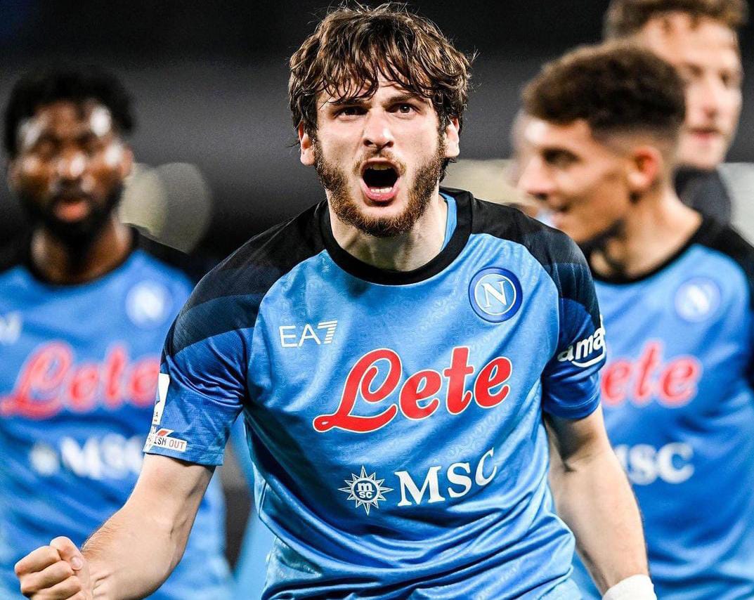 Euforia Napoli: nato il primo bambino di nome Kvicha