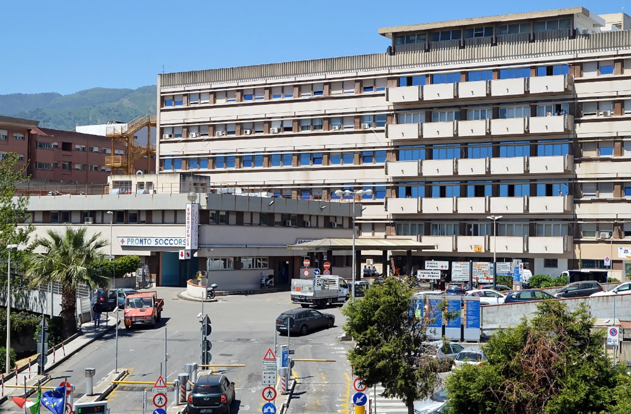 Messina, padre porta figlio 11enne già morto in ospedale: Procura Patti apre inchiesta