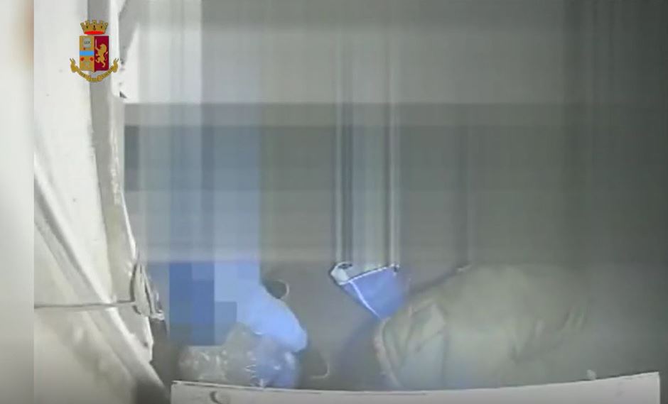 Minacciati, feriti e rapinati in strada nel centro storico di Catania: 3 arresti – VIDEO