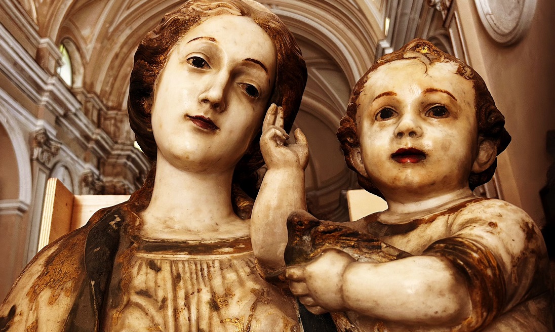 Chiesa del Carmine, via al restauro della scultura della Madonna della Catena