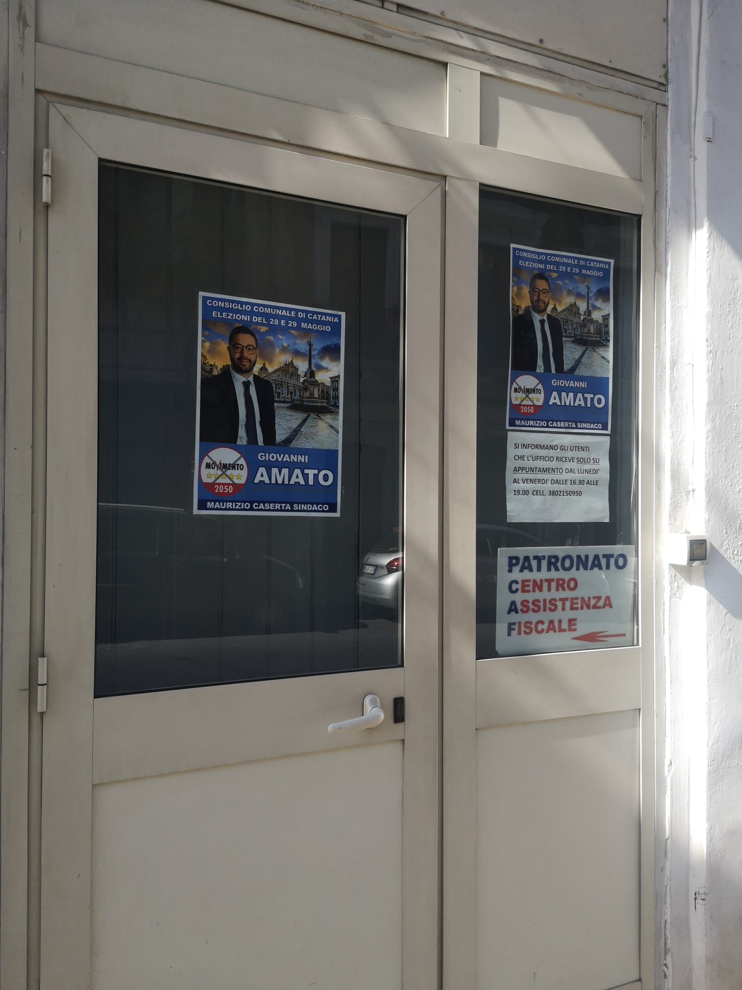 Galleria foto 'Elezioni Catania, in lista M5s ex consigliere di Musumeci ed ex Pd. Attivisti scrivono a Conte: “Come dovrebbero mai rappresentarci?”' - foto 1