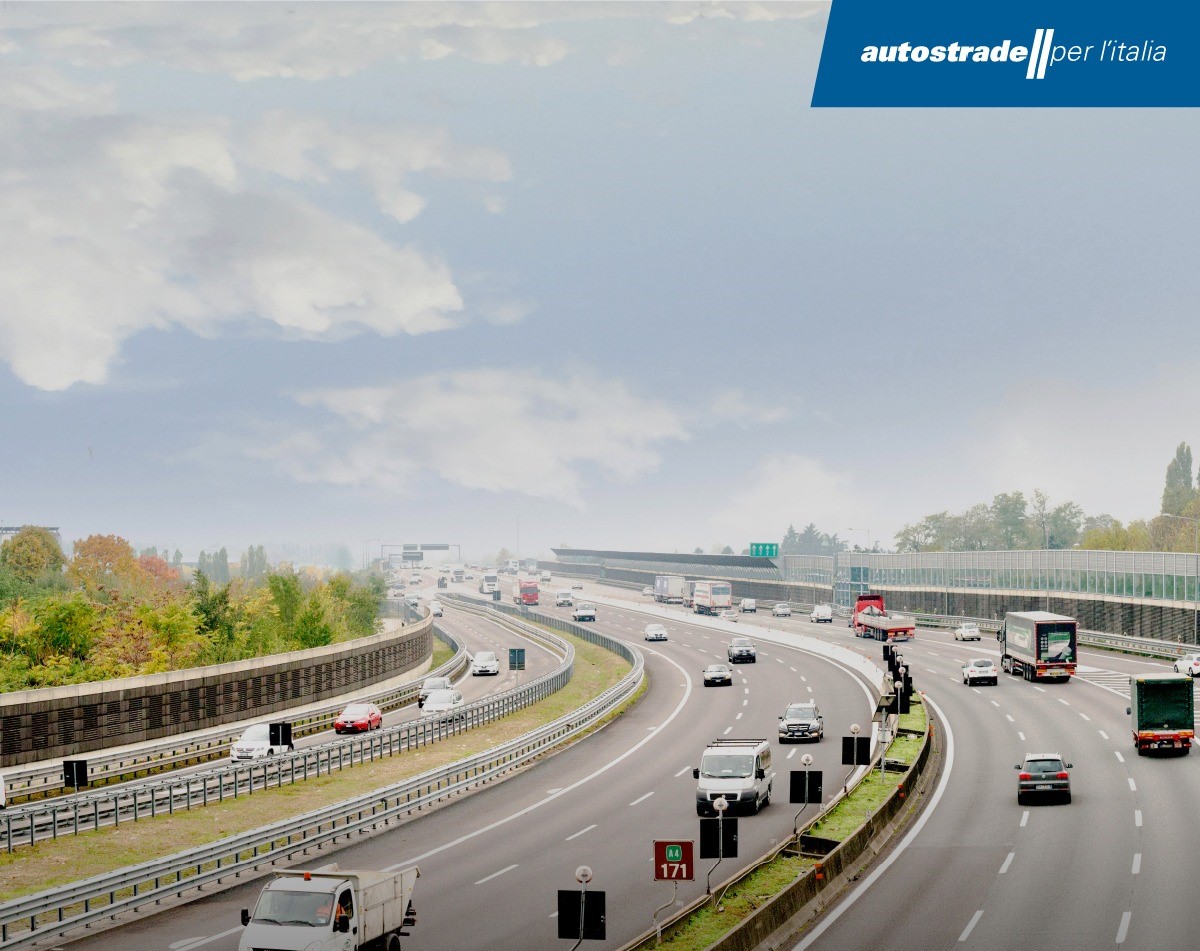 Autostrade per l’Italia assume diplomati e laureati a tempo indeterminato