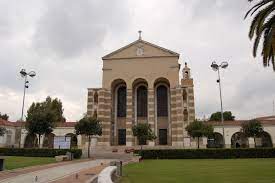 Violenza sessuale in parrocchia su due ragazze di 13 e 16 anni: arrestato educatore Violenza sessuale in parrocchia su due ragazze di 13 e 16 anni: arrestato educatore