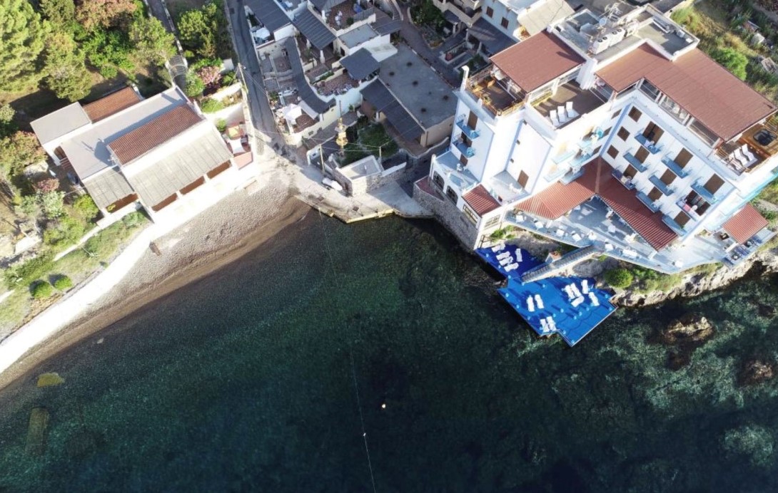 in gara interventi sulla spiaggia di Portinente a Lipari (5)