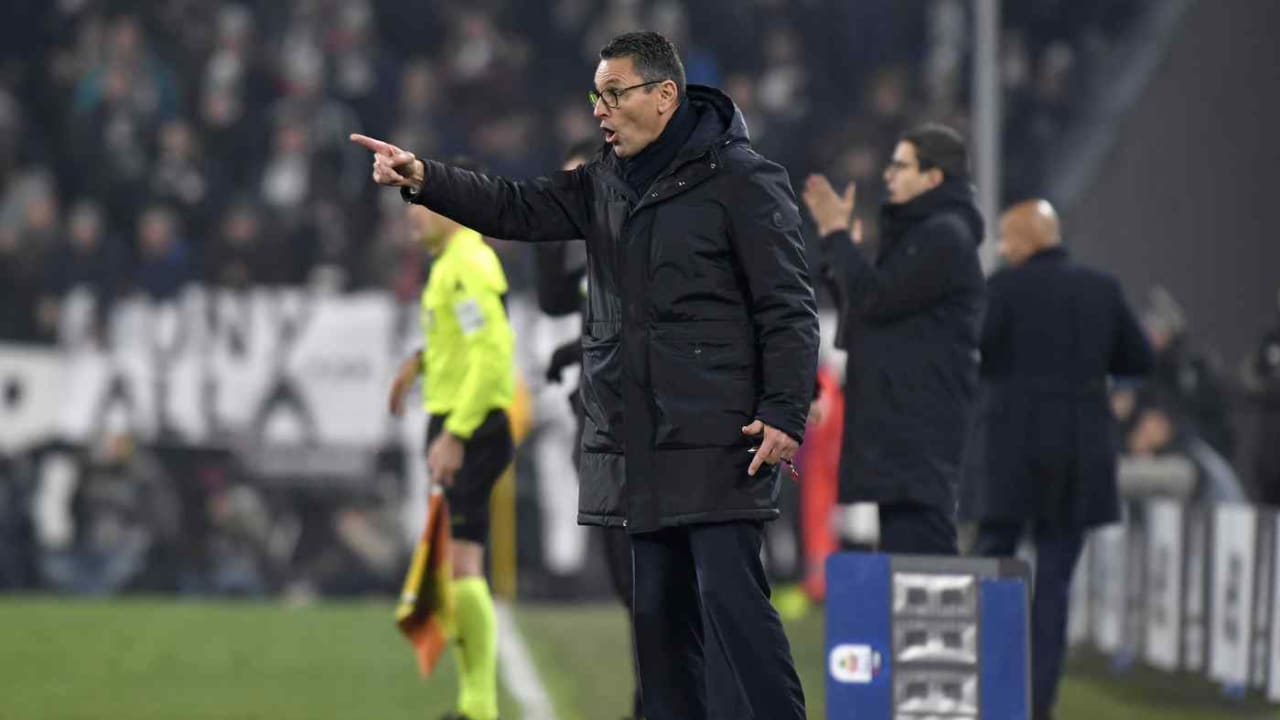 “Pelato di m…., ti mangio il cuore”: un turno di squalifica al vice di Allegri per gli insulti a Spalletti